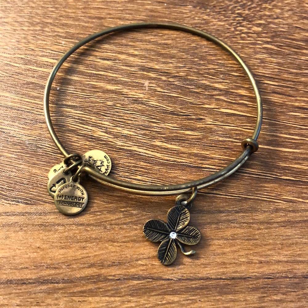 Alex and Ani shamrock bracelet